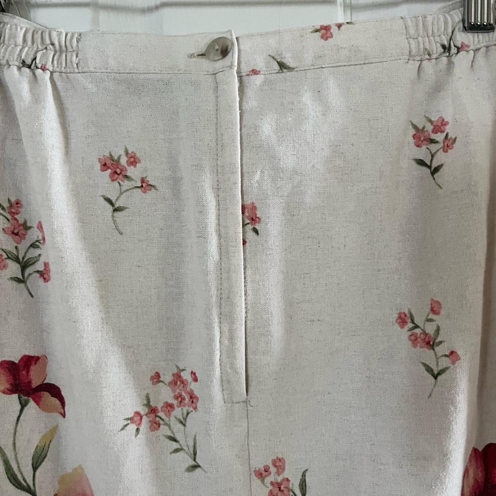 Vintage Floral Midi Skirt in Cream and Pink - Picture 6 of 6